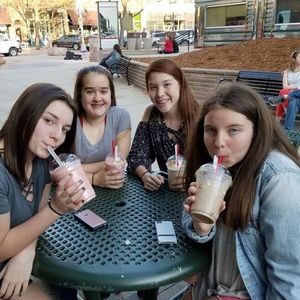 Meet your Posher, Daisy